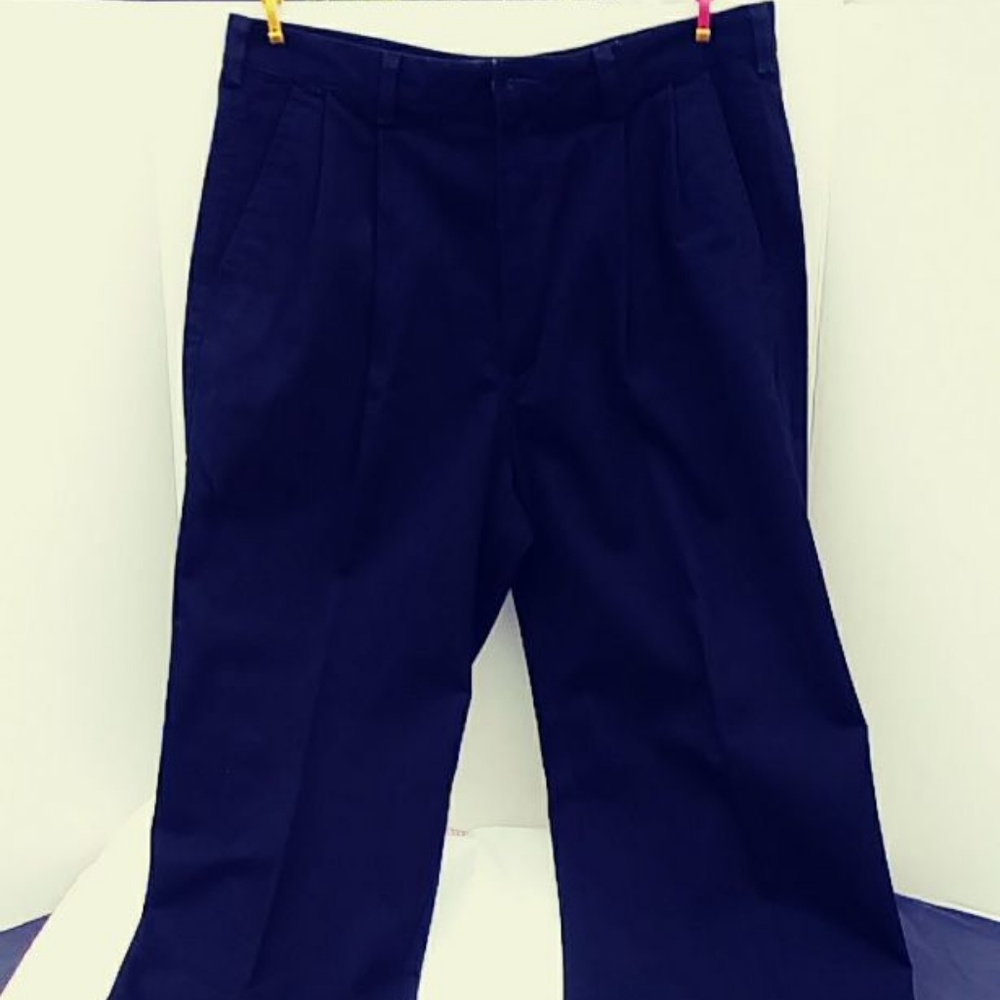 HAGGAR GENERATIONS BLACK PANTS 32x32 PLEATED FRONT
